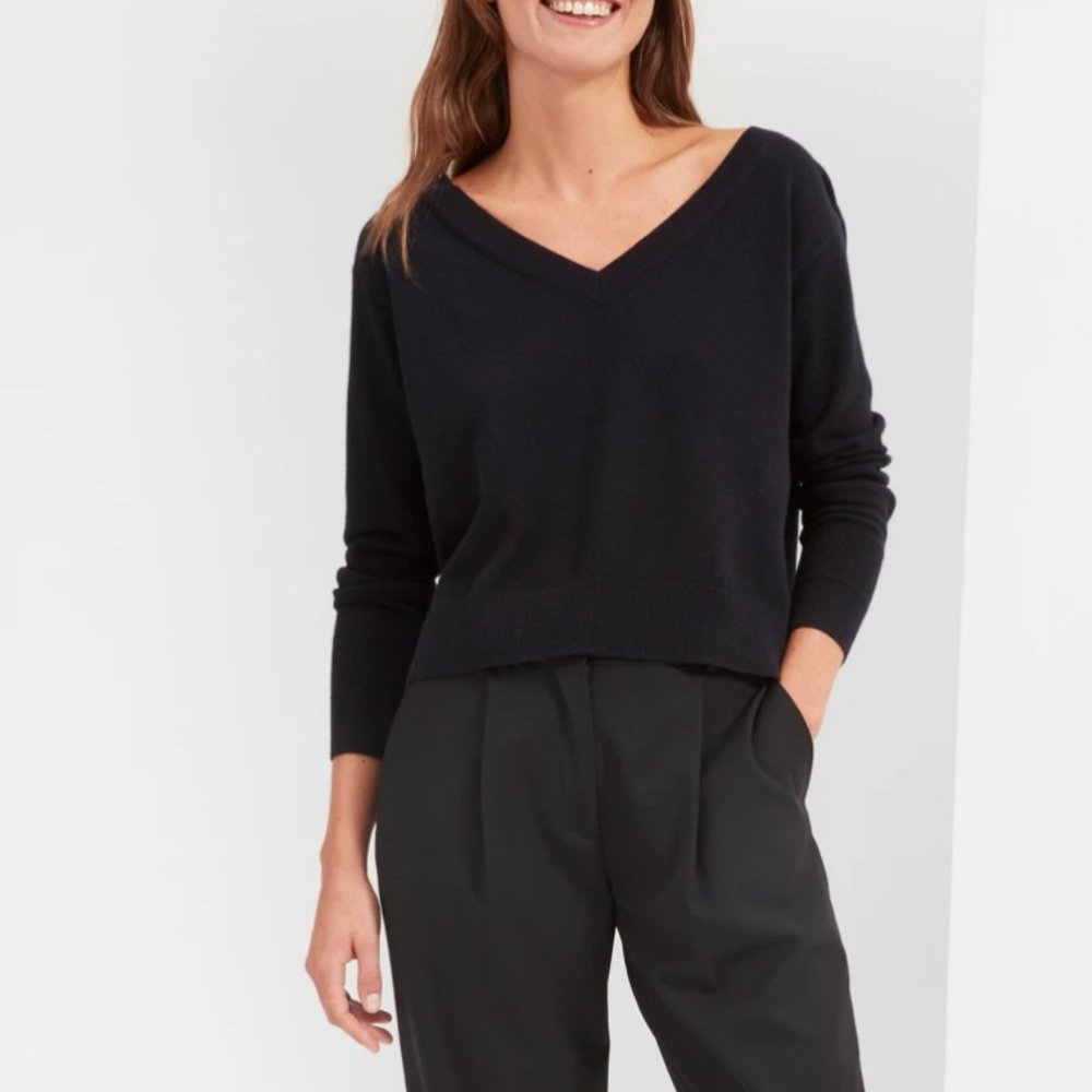 Everlane Navy Cashmere Crop Sweater